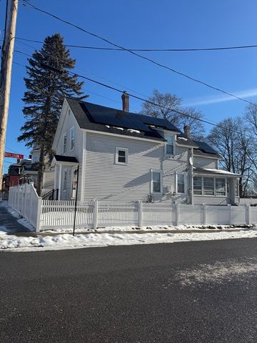 92 Maverick St, Fitchburg, MA 01420