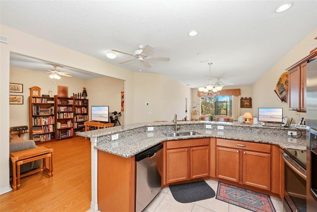 3632 SOLANA CIRCLE B, Clermont, FL 34711