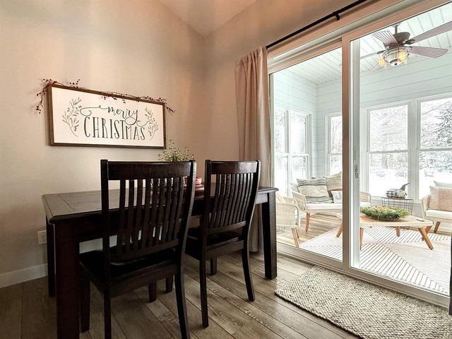 1045 Barbara Circle, Belleville, WI 53508