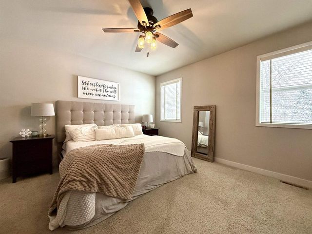 1045 Barbara Circle, Belleville, WI 53508