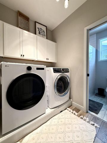 1045 Barbara Circle, Belleville, WI 53508