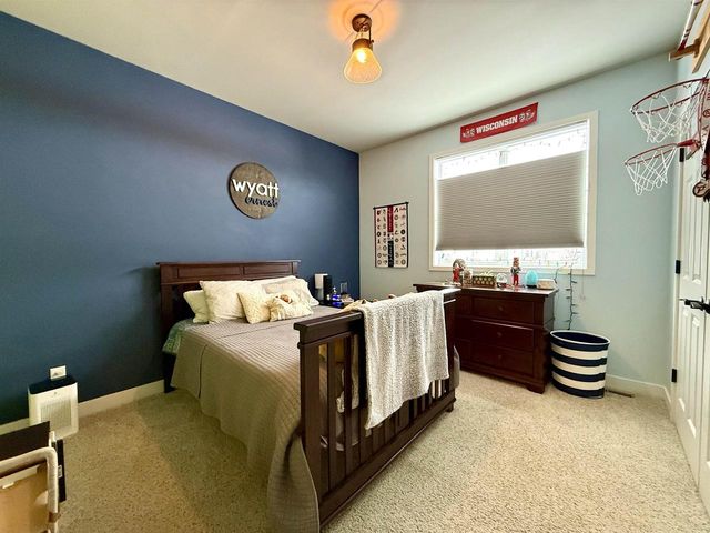 1045 Barbara Circle, Belleville, WI 53508