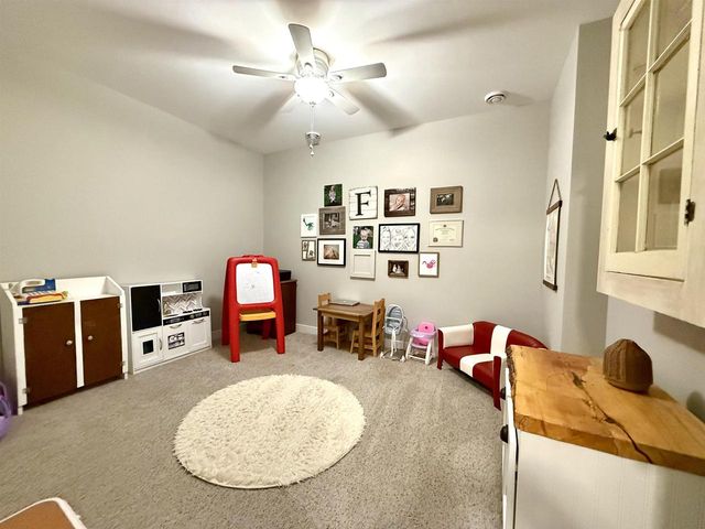 1045 Barbara Circle, Belleville, WI 53508