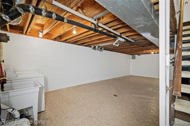 2579 Kingstowne Drive, Commerce Twp, MI 48390