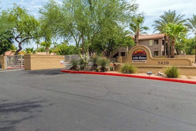 5450 E McLellan Road Unit 251, Mesa, AZ 85205