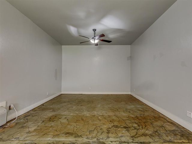 10461 Ridgeview Drive, Edmond, OK 73034