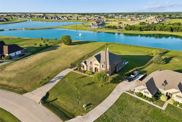 3030 Wincrest Drive, Rockwall, TX 75032