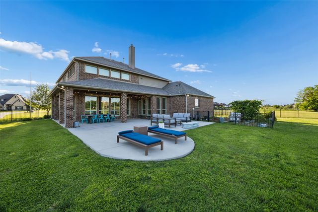 3030 Wincrest Drive, Rockwall, TX 75032