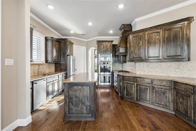 3030 Wincrest Drive, Rockwall, TX 75032