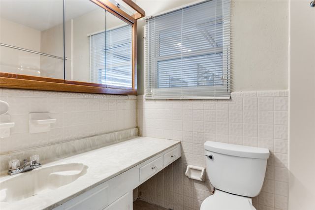 1220 Norwood Drive, Hurst, TX 76053