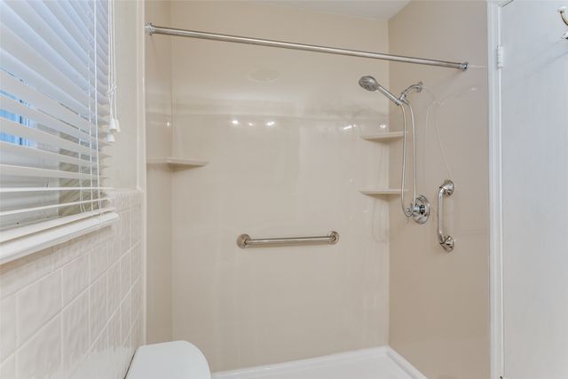 1220 Norwood Drive, Hurst, TX 76053