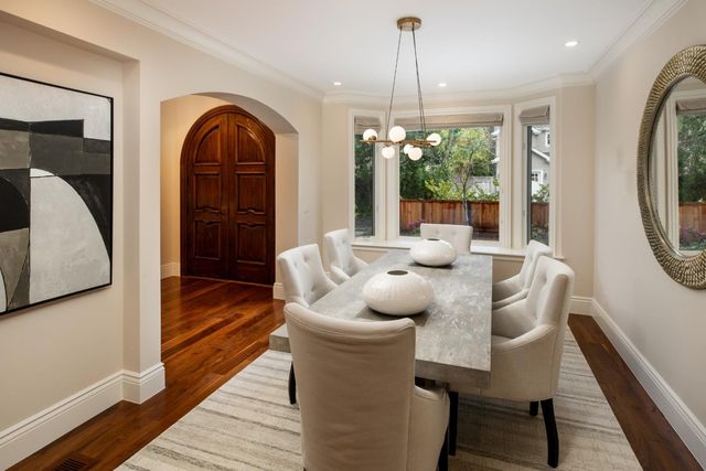 17 Almendral Avenue, Atherton, CA 94027