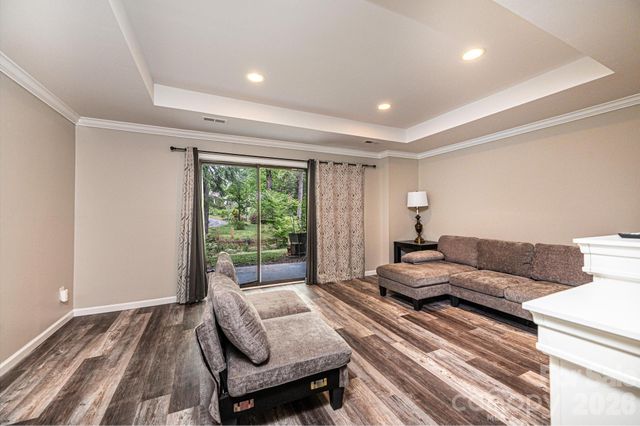 826 6th Street NW 4, Hickory, NC 28601