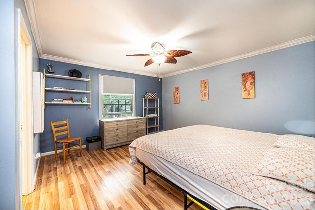 826 6th Street NW 4, Hickory, NC 28601