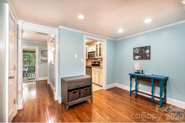 826 6th Street NW 4, Hickory, NC 28601