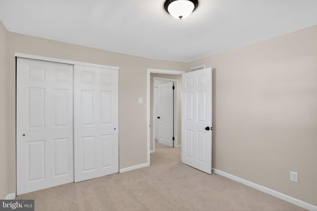 1283 IRMA RD, Warminster, PA 18974