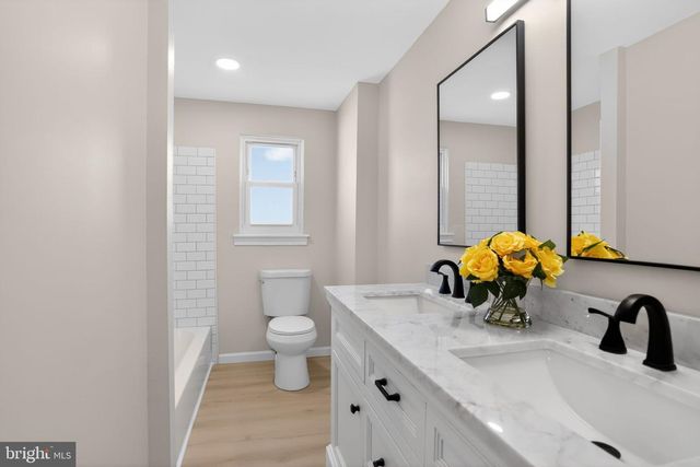 1283 IRMA RD, Warminster, PA 18974