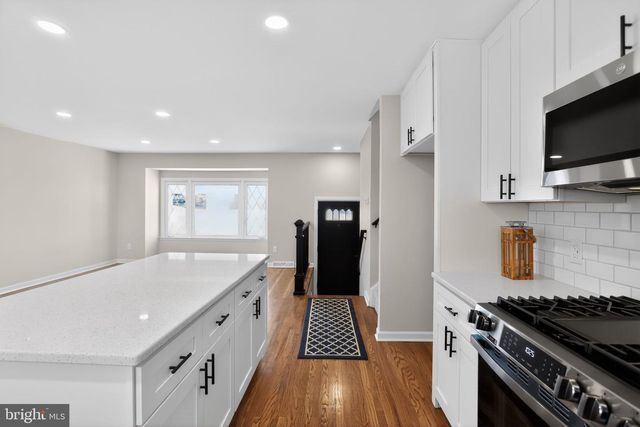 1283 IRMA RD, Warminster, PA 18974