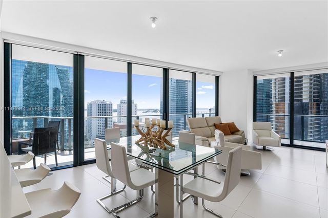 1300 S Miami Ave 2305, Miami, FL 33130