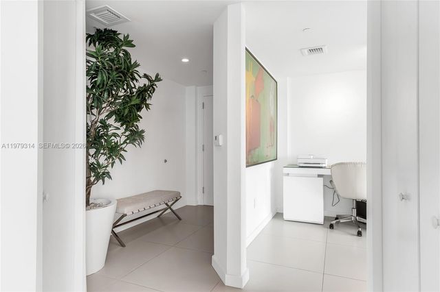 1300 S Miami Ave 2305, Miami, FL 33130