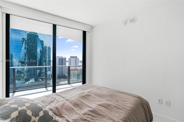 1300 S Miami Ave 2305, Miami, FL 33130