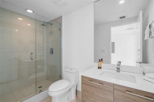 1300 S Miami Ave 2305, Miami, FL 33130