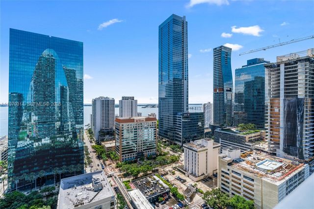 1300 S Miami Ave 2305, Miami, FL 33130