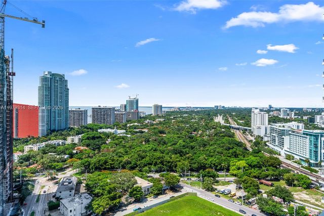 1300 S Miami Ave 2305, Miami, FL 33130