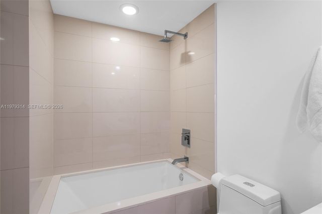 1300 S Miami Ave 2305, Miami, FL 33130