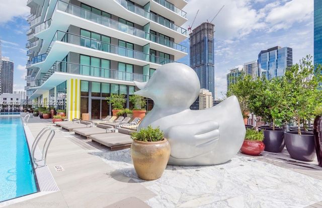 1300 S Miami Ave 2305, Miami, FL 33130