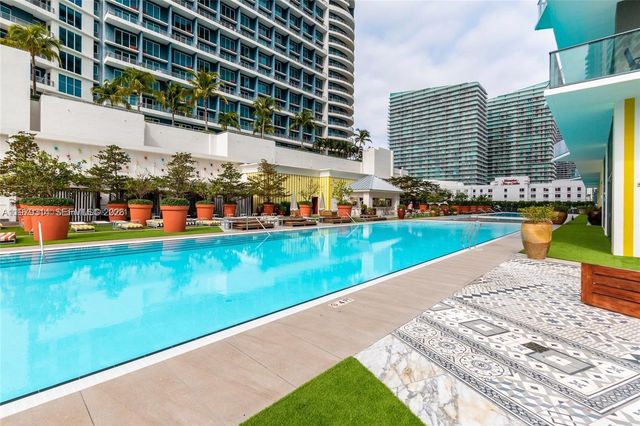 1300 S Miami Ave 2305, Miami, FL 33130