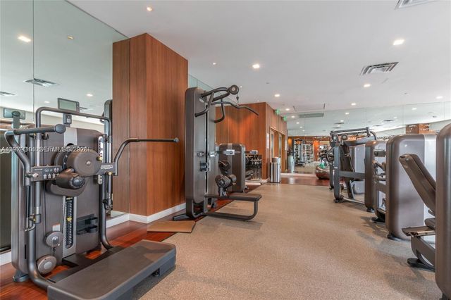 1300 S Miami Ave 2305, Miami, FL 33130