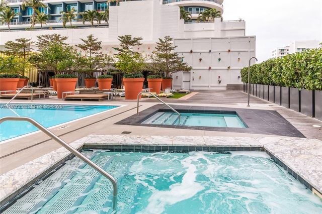 1300 S Miami Ave 2305, Miami, FL 33130