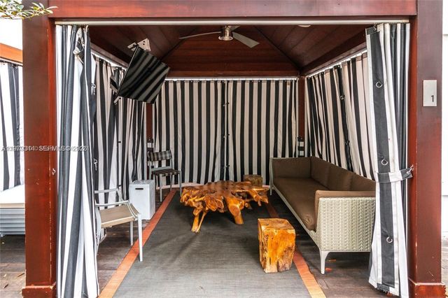 1300 S Miami Ave 2305, Miami, FL 33130