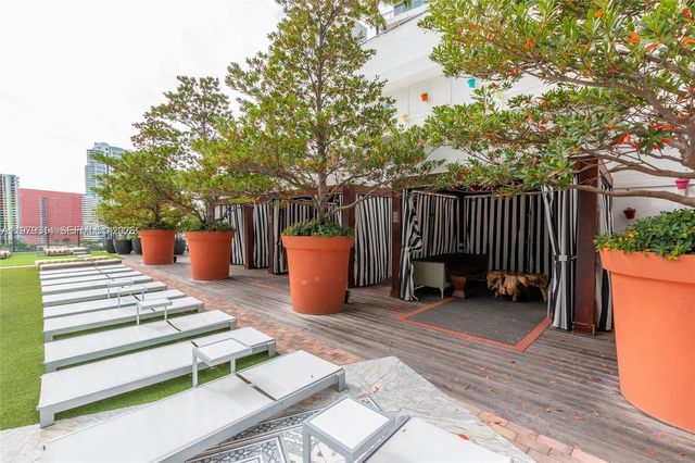 1300 S Miami Ave 2305, Miami, FL 33130