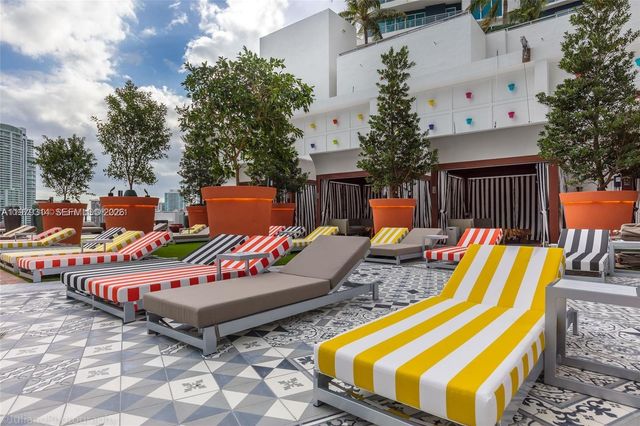 1300 S Miami Ave 2305, Miami, FL 33130