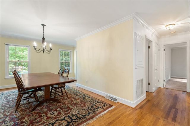 2460 Vincent Road, Winston-salem, NC 27106