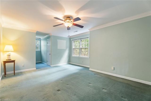 2460 Vincent Road, Winston-salem, NC 27106