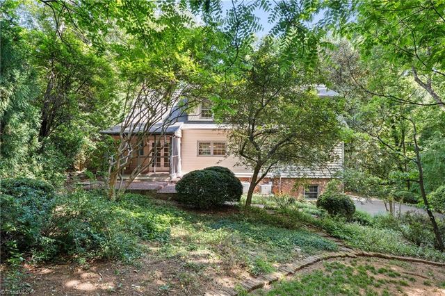 2460 Vincent Road, Winston-salem, NC 27106