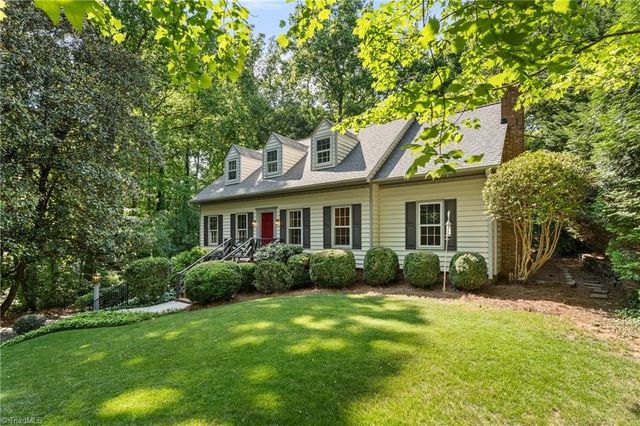 2460 Vincent Road, Winston-salem, NC 27106