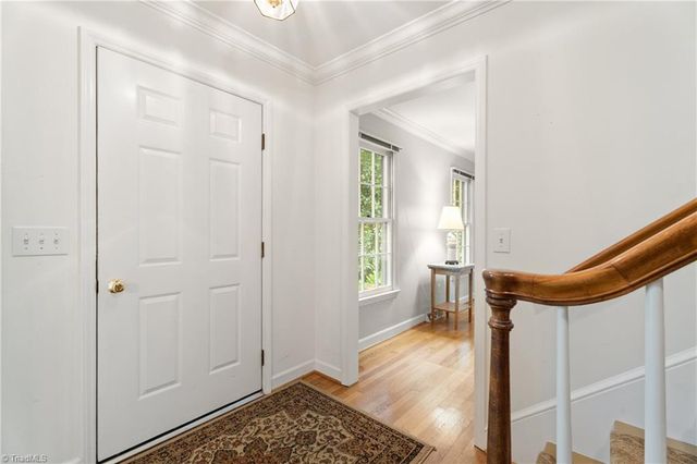 2460 Vincent Road, Winston-salem, NC 27106