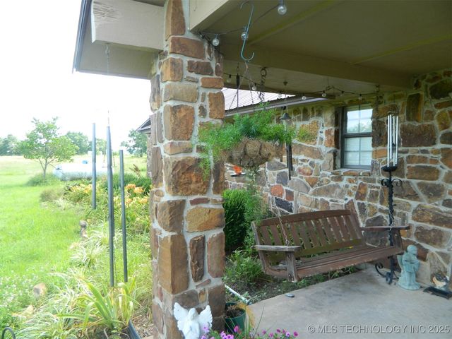 399987 W 3700 Road, Ramona, OK 74061