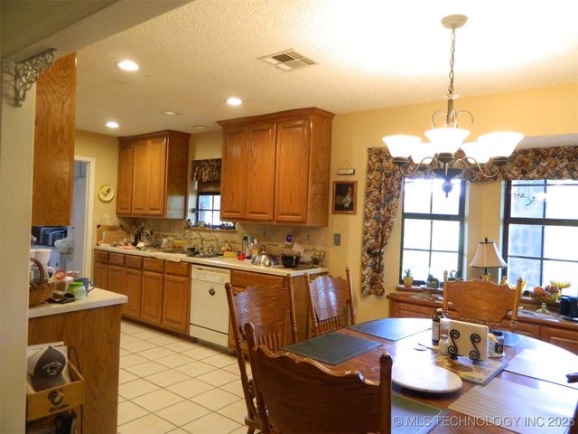 399987 W 3700 Road, Ramona, OK 74061