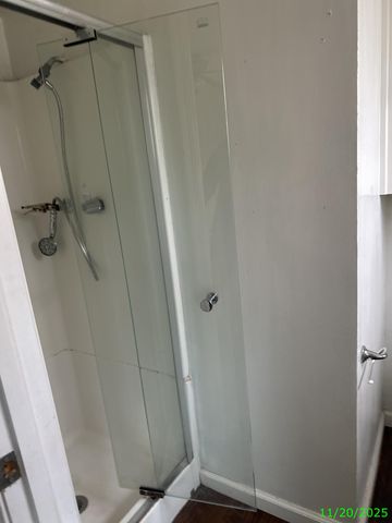 2528 W Howard Avenue, Visalia, CA 93277