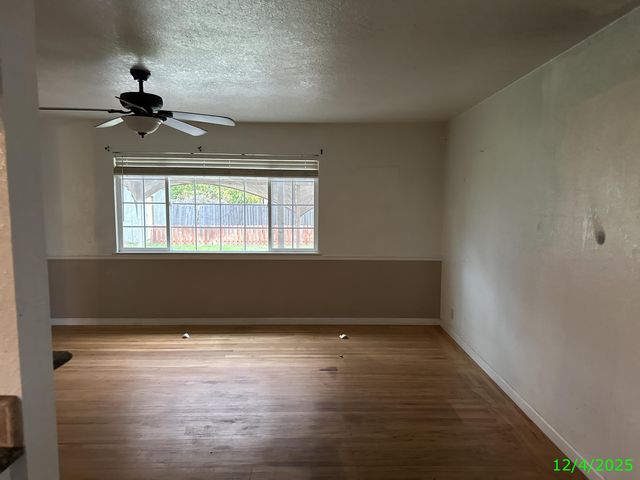 2528 W Howard Avenue, Visalia, CA 93277