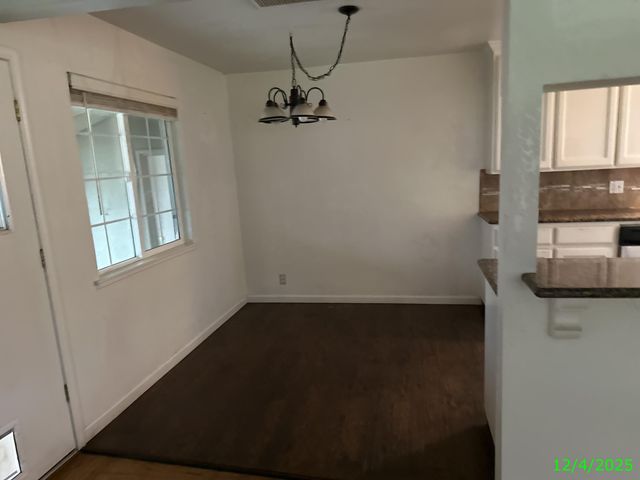 2528 W Howard Avenue, Visalia, CA 93277