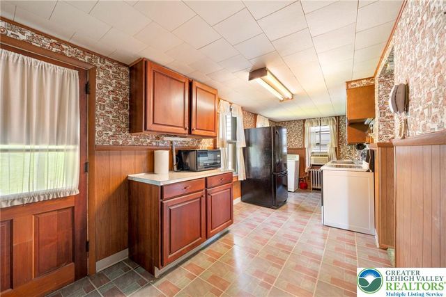 56 6th Street, Bangor Boro, PA 18013