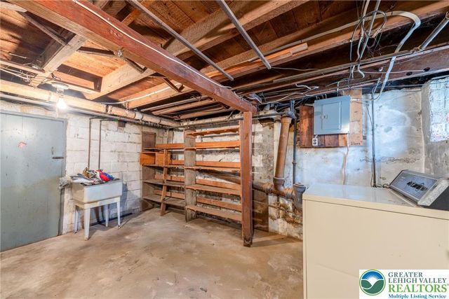 56 6th Street, Bangor Boro, PA 18013