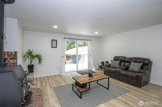 14411 116th Avenue Ct E, Puyallup, WA 98374