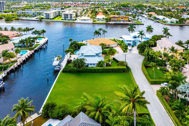 29 Hibiscus Way, Ocean Ridge, FL 33435